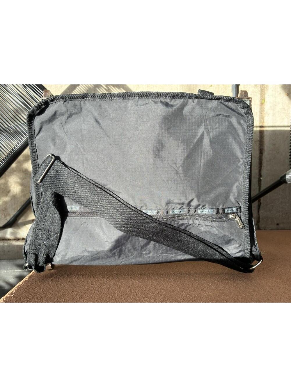 LeSportsac Black Nylon Crossbody Bag Zip Travel Purse Lightweight Shoulder Bag